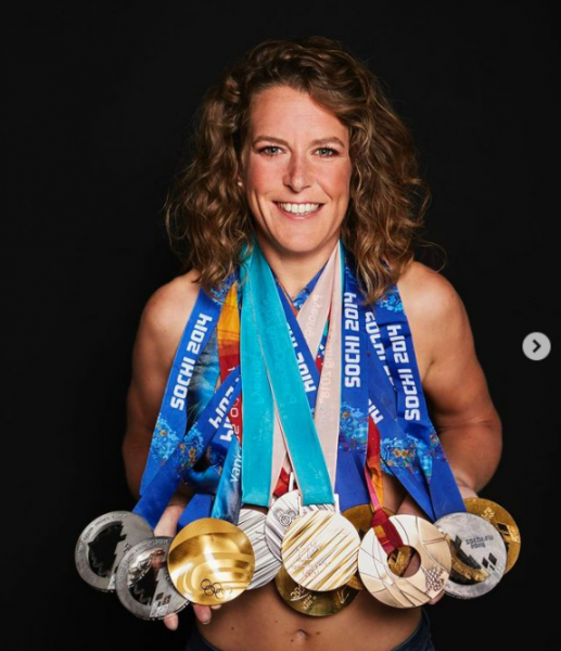伍絲特獲得冬奧獎牌數最多的競速滑冰運動員，總共拿了11枚獎牌。摘自伍絲特IG