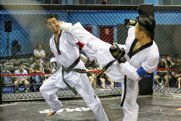 有中國選手也來台體驗武跆王的樂趣。大會提供