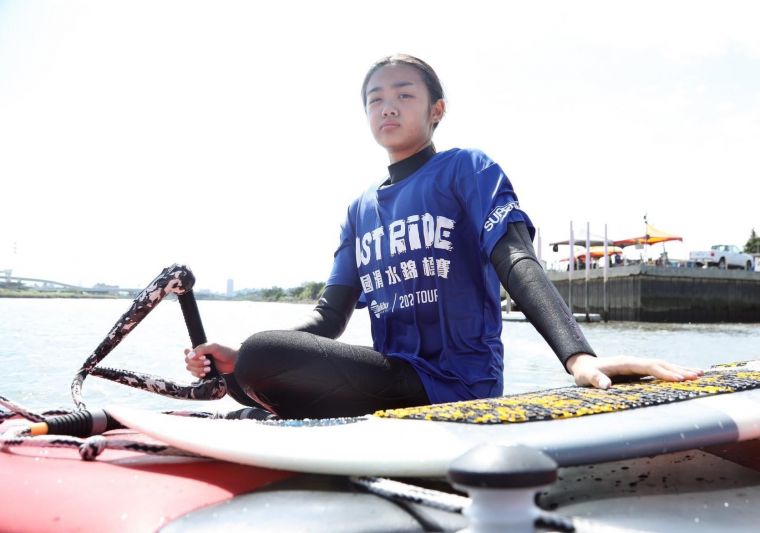 滑水世家13歲女兒 Jocelyn陳宥蓁大爆發  2020全國滑水錦標賽 勇奪三金 。STARFiSH星予經紀提供