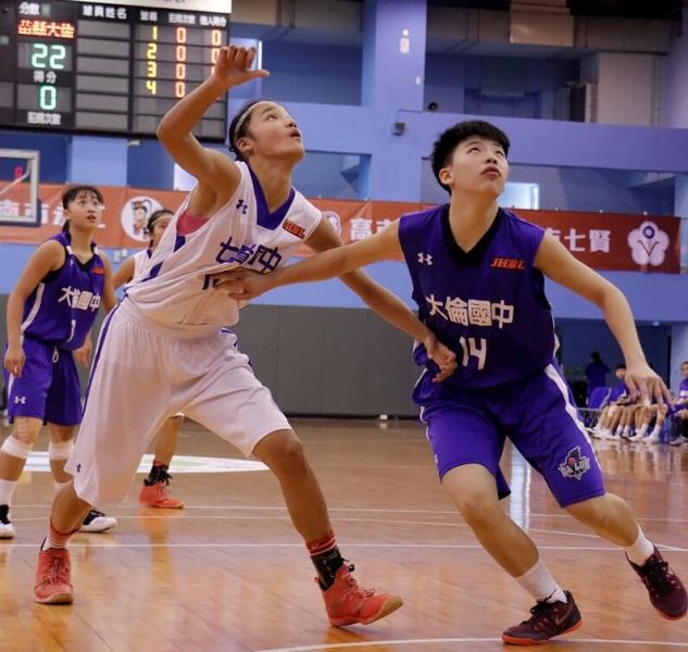 蕭豫玟打滿45分鐘，26分、27籃板，決賽連2場、本季4度「雙20」。大會提供