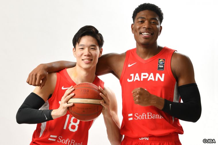 馬場雄大(左)、八村壘(右)正式回歸國家隊。摘自日本バスケットボール協会臉書
