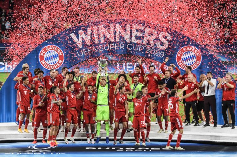 拜仁慕尼黑逆轉勝塞維利亞，奪下歐超盃冠軍，本季的第4冠。（法新社）