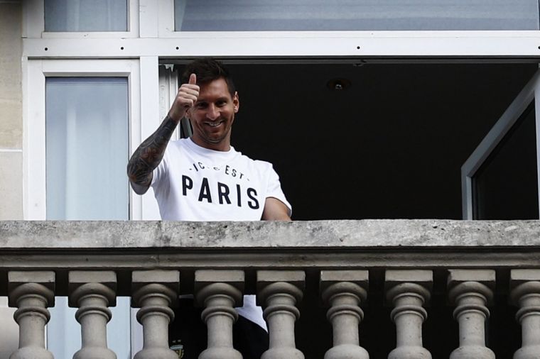 巴黎聖日爾曼俱樂部官方宣佈加盟，梅西將身穿30號戰袍出賽。（法新社）