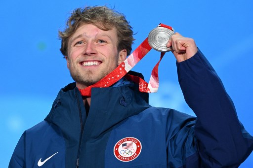 6年前一場車禍幾乎奪走性命，美國滑雪選手寇比·史蒂文森（Colby Stevenson）今摘下銀牌。法新社