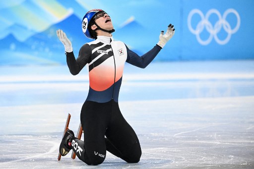 南韓滑冰希望黃大憲甩失格陰霾收生涯首金。法新社