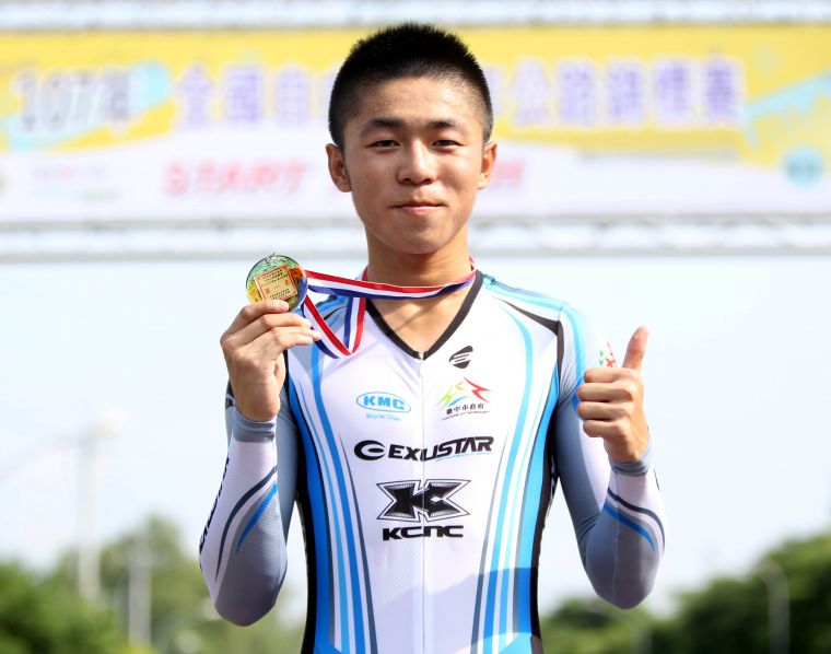 大甲高中張誌盛奪得男少15歲組個人計時賽冠軍。中華民國自由車協會／提供。