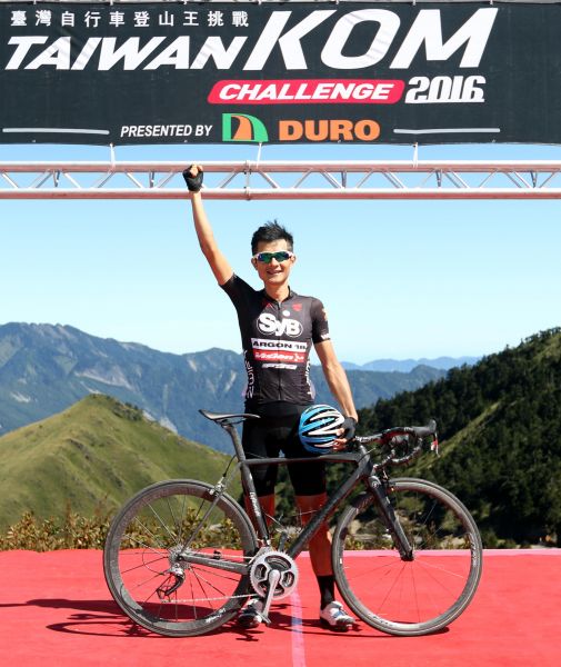 范永奕勇奪2016台灣自行車登山王挑戰國內第一。中華民國自行車騎士協會／提供。