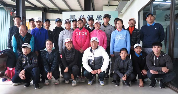 台灣長春職業高爾夫協會(TSPGA)「雙日雙軌教學」。