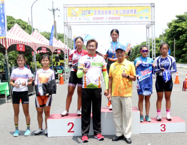 女少13歲組冠軍清水國中王楚儀。中華民國自由車協會／提供。