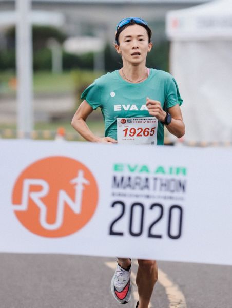 10公里女子組冠軍謝千鶴（36分29秒）。大會提供