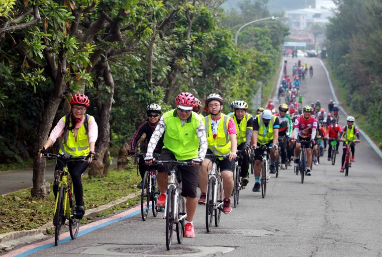 雙灣自行車道浪漫騎遊。中華民國自行車騎士協會／提供。