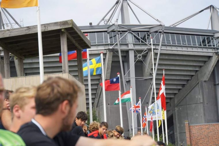 2017年Vikings受邀參加丹麥邦比菁英邀請賽, 於丹麥邦比職業場館, 中華民國國旗飄揚。Vikings足球俱樂部提供