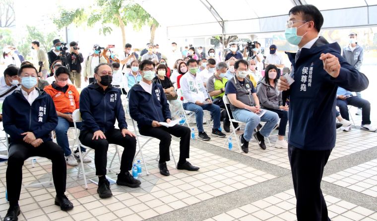 高雄市長陳其邁親自參加「岡山運動中心」發布會。高雄運發局提供