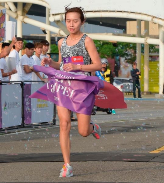 2019Tashin Women Run Taipei 10公里組由余亭緣以41分07秒稱后。中華民國路跑協會提供