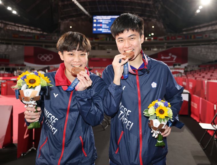林昀儒／鄭怡靜為台灣奪下暌違21年的奧運桌球獎牌。李天助攝