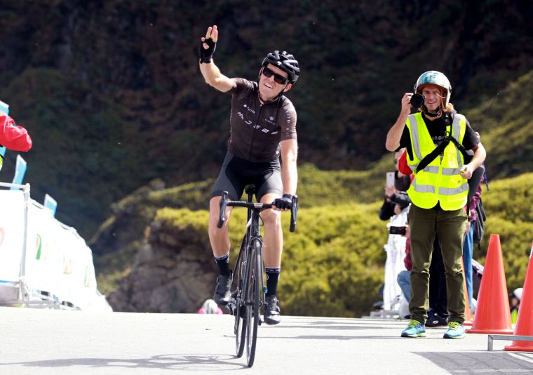 台灣女婿丹麥約翰.艾伯森第三度掄元，是台灣登山王史上最多冠選手。中華民國自行車騎士協會／提供。
