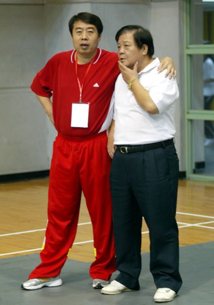 前中華民國排球協會秘書長章金榮(右)。林嘉欣／攝影。
