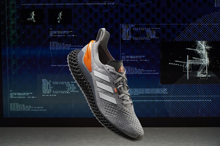 3. 受到Cyberpunk末日機能美學啟發，adidas推出X9000 4D科技跑鞋，以前衛外型與符合未來末日之配色，打造搶眼的科幻穿搭鞋履。官方提供