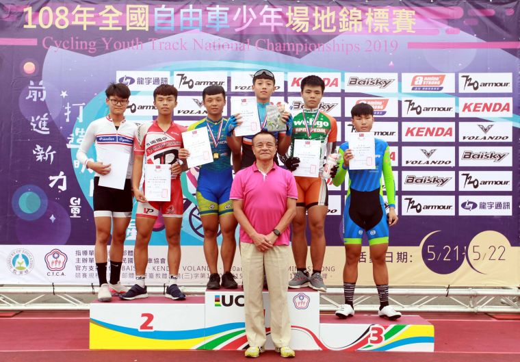 男少13歲組500公尺個人計時賽前四名都破大會。中華民國自由車協會／提供。