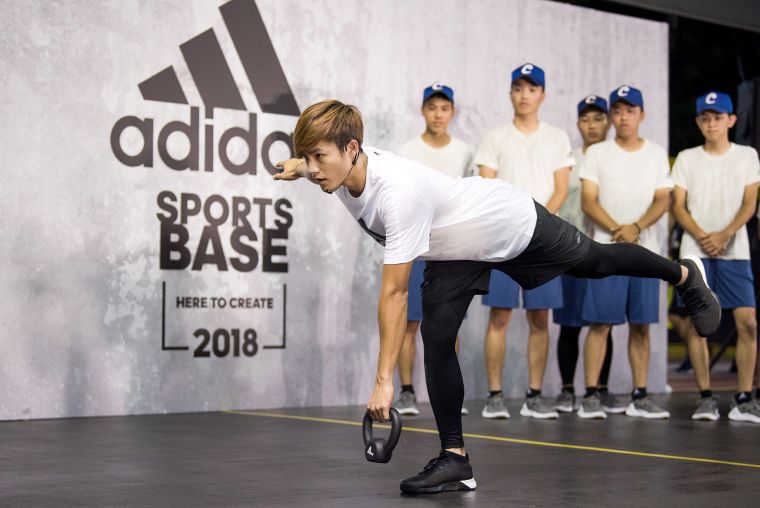 .「花賢」李宗賢提到自己在體能訓練上，首重強化下肢力量，在守備時可有效提升移位的速度與敏捷性。