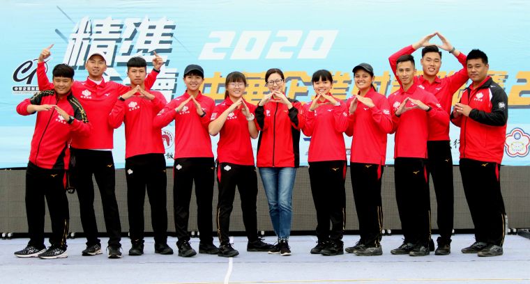 寒舍集團拿下中華企業射箭二年至尊盟主賽G3的勝利。中華企業射箭聯盟／提供。