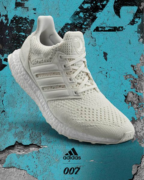 adidas於台灣官方購物網站推出獨家全白配色，以白色貫穿Primeknit鞋面，三線標誌與鞋後跟更利用異材質打造，創造多層次的視覺效果。官方提供