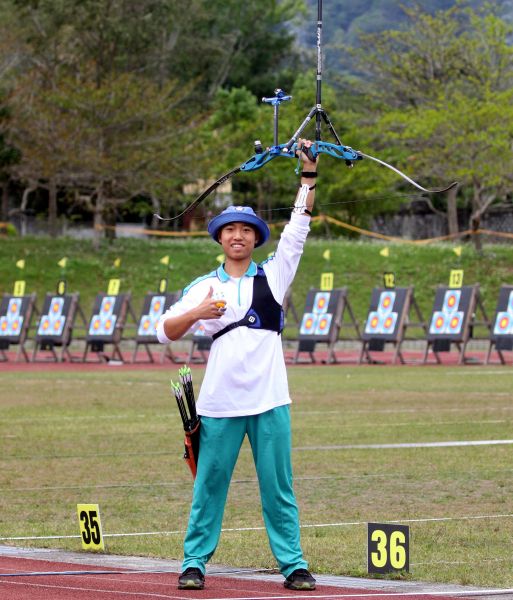 玉里高中林谷諺是中華奧運射箭代表隊總教練林政賢的兒子。林嘉欣／攝影。