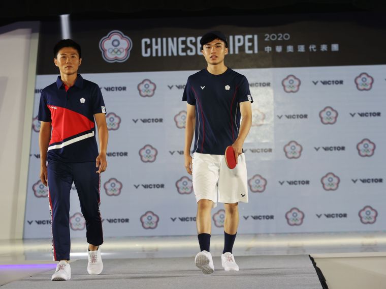 射箭雷千瑩(左)、桌球林昀儒。李天助攝