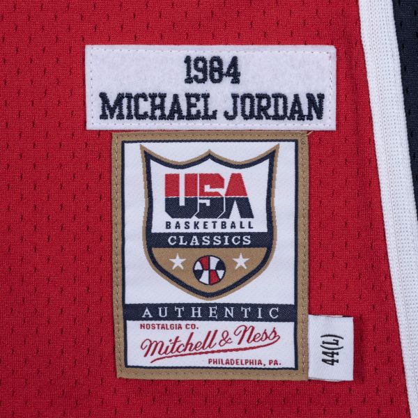 全勝無敗的1984 Team USA，更是 Michael Jordan 傳奇生涯的序章。官方提供
