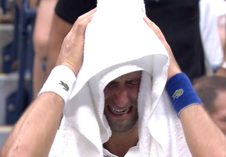 喬科維奇少見在比賽過程中哭了。摘自tennis majers推特