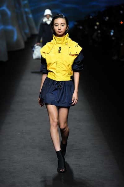 FILA特別邀請到日本超新星木村光希 繼巴黎時尚週為CHANEL擔綱演出後 送上首登米蘭時尚週伸展台的處女秀。官方提供
