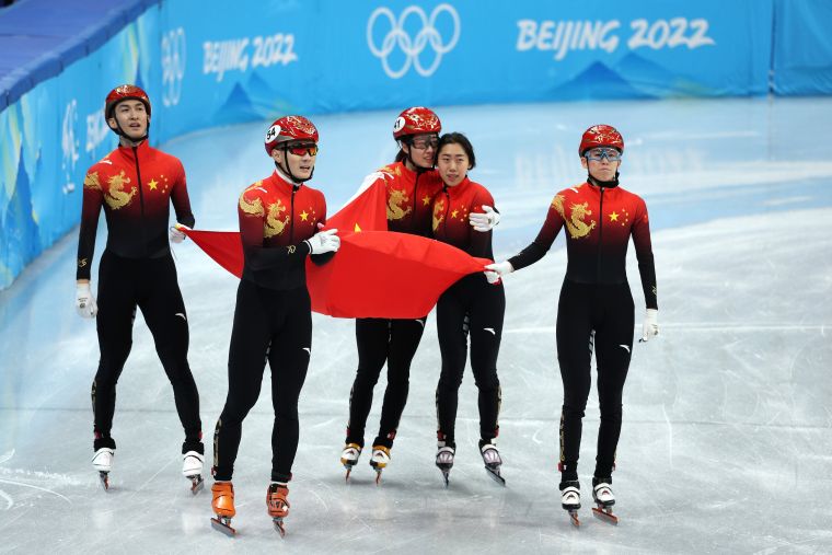 地主國中國在短道速滑混合接力奪第1金。摘自北京冬奧推特