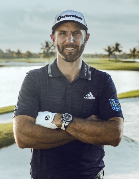 Hublot 品牌大使Dustin Johnson 配戴Big Bang Unico Golf 高爾夫腕錶。官方提供