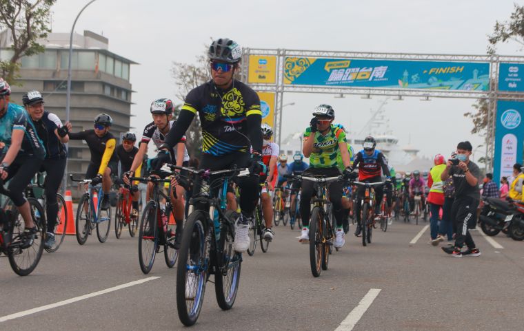 今年輪躍台南自行車嘉年華有4千多車手參與。大會提供