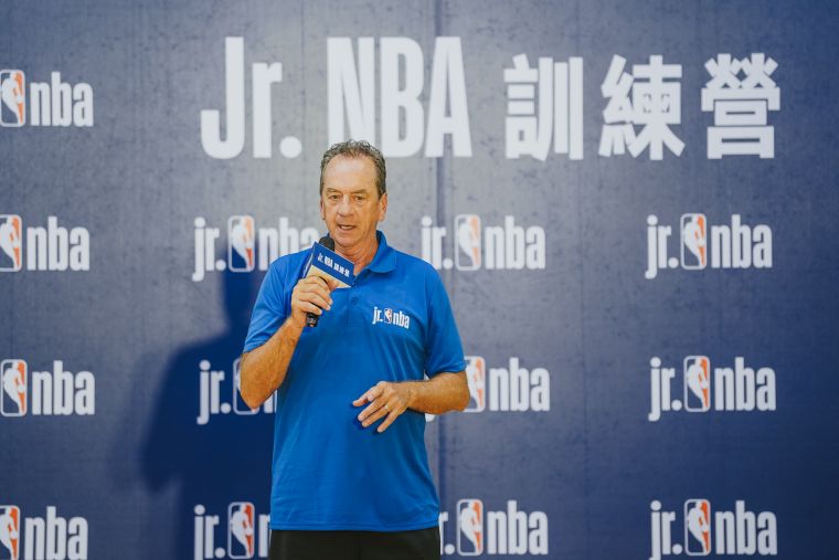 Jr.NBA訓練營首度在台舉辦，邀請前克里夫蘭騎士隊教練Jim Boylan擔任訓練營總教練。主辦單位提供