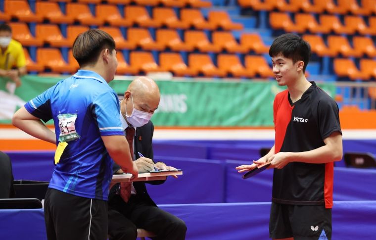 林昀儒桌球男單金牌戰對手只打了1球就棄賽。大會提供