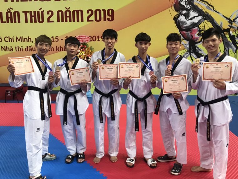 中華隊獲得男子團體總冠軍。中華民國跆拳道協會提供