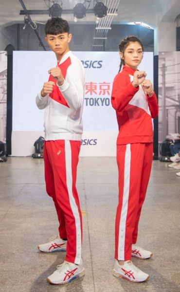 TEAM ASICS 跆拳道好手黃鈺仁、蘇柏亞。官方提供