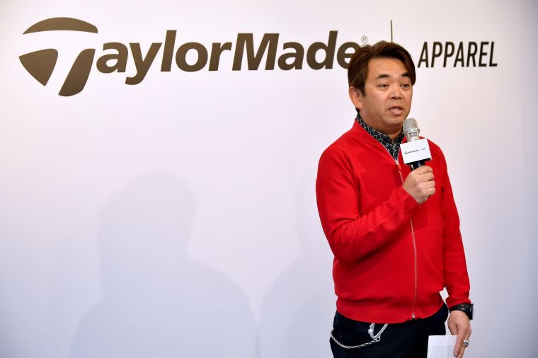 TaylorMade日本行銷總監佐藤文稔分享設計理念及時尚穿搭的服裝趨勢。