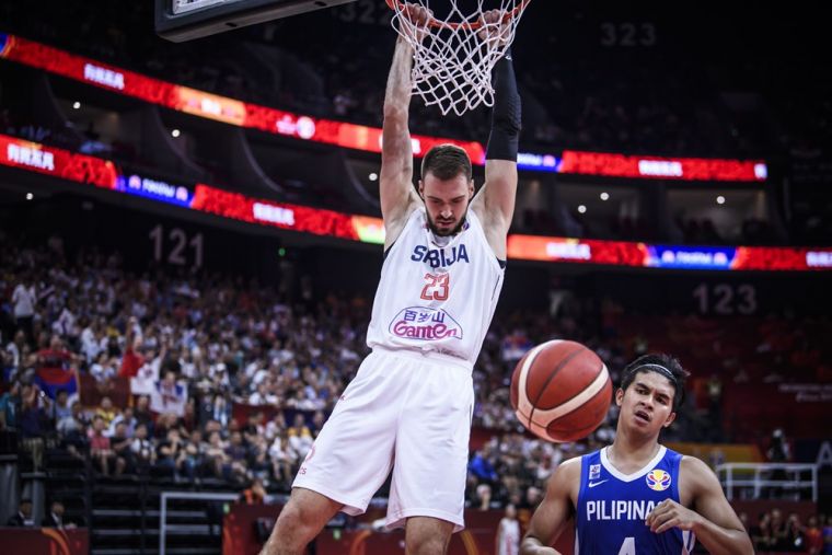 塞爾維亞狂勝。圖取自FIBA官網