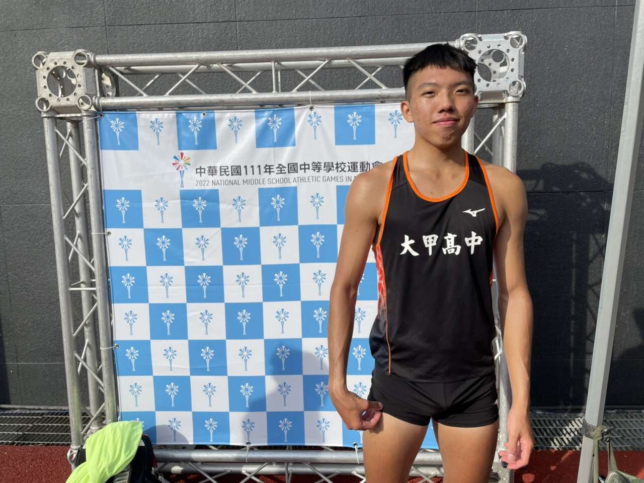 林仲威從第九道起跑，拿下400公尺金牌。