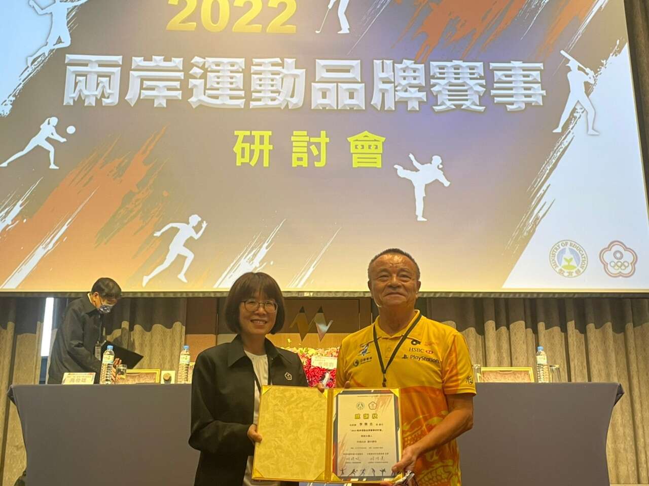 中華民國自由車協會李開志秘書長報告「國際自由車環台賽」。中華奧會提供
