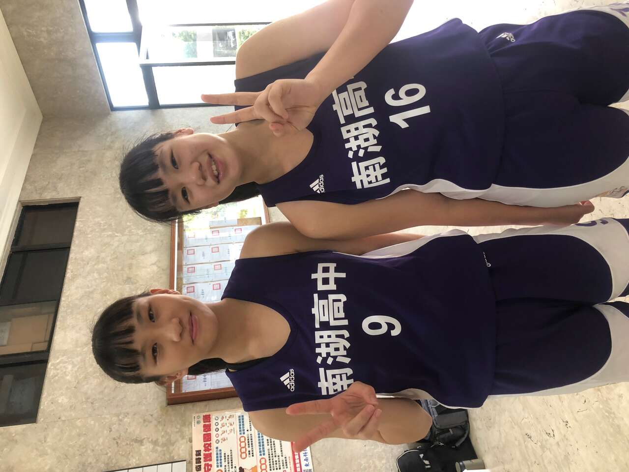 南湖準高一菜鳥雙徐U16培訓國手徐郁婷(左)、徐子芮。官方提供