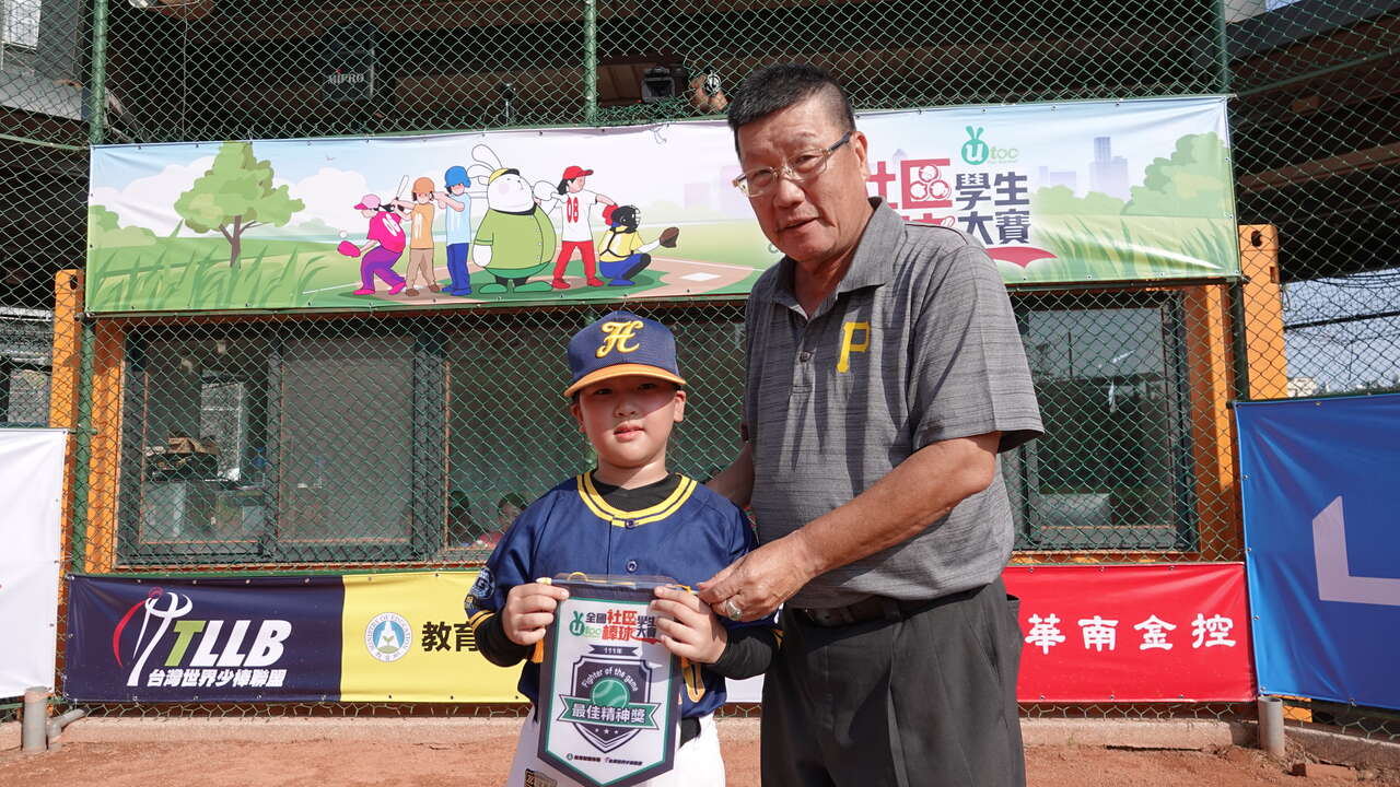 熊快樂少棒紫林芷安自幼稚園開始打球，目前為球隊主力球員。大會提供