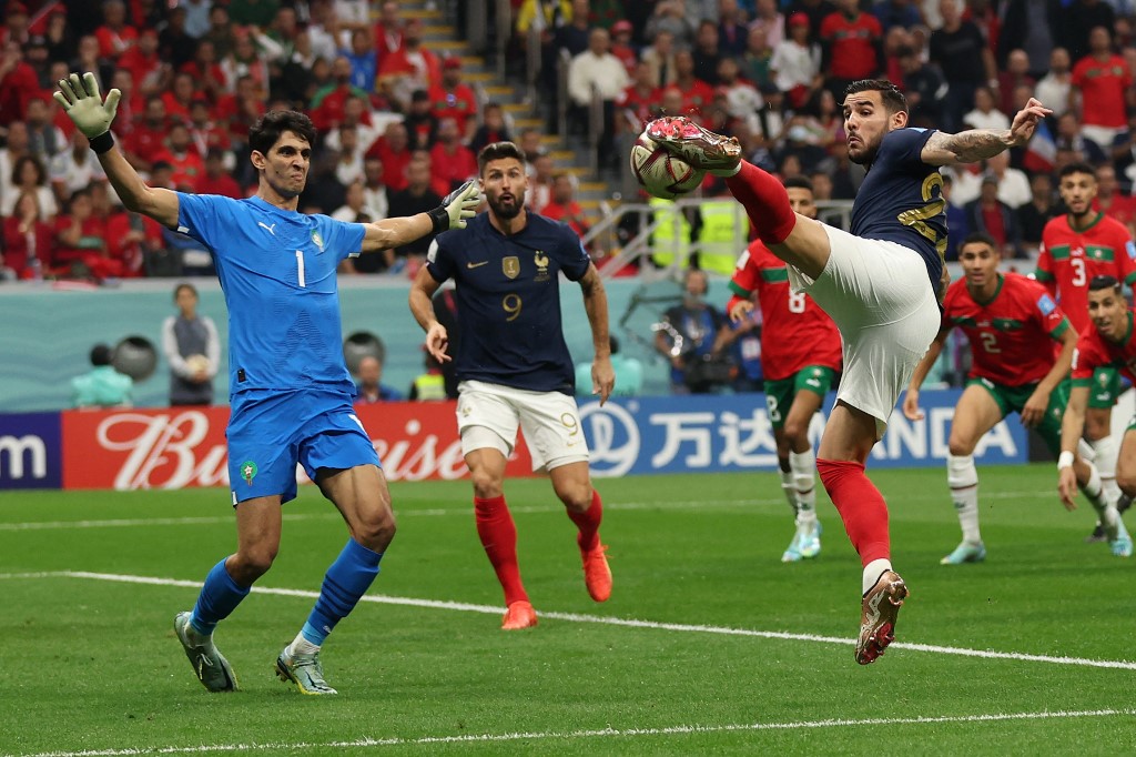 法國開賽僅5分鐘就靠著赫南德茲(T. Hernández)進球攻破摩洛哥零失球的銅牆鐵壁。法新社