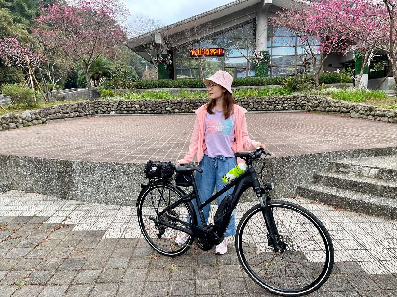 電動輔助自行車讓我恣意玩春遊獅頭山一日雙城。官方提供