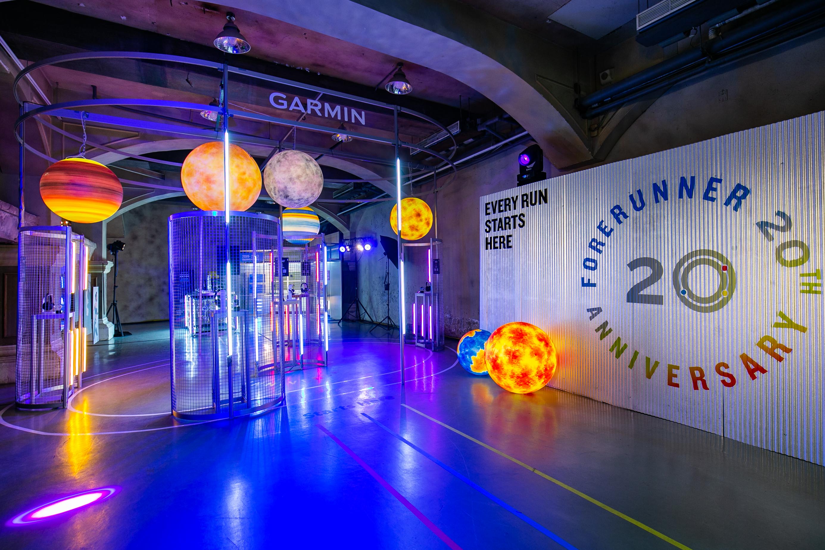 Garmin以每個跑者都是行星為主軸，3月18日至精心打造FORERUNNER 20週年行星跑者特展。官方提供