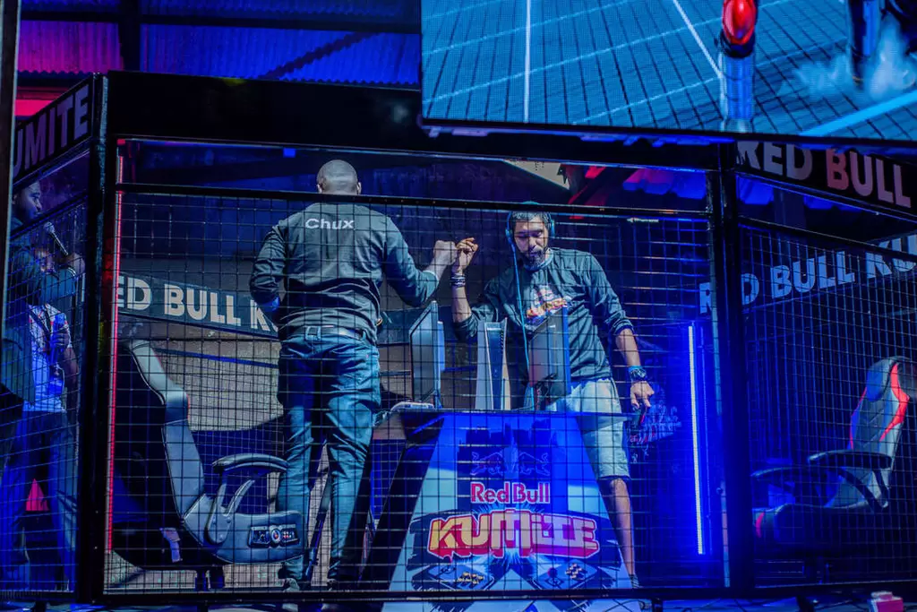 Red Bull Kumite是匯聚全球格鬥電玩好手的指標賽事每屆都有超過 200 位以上的世界菁英選手共襄盛舉。Red Bull提供