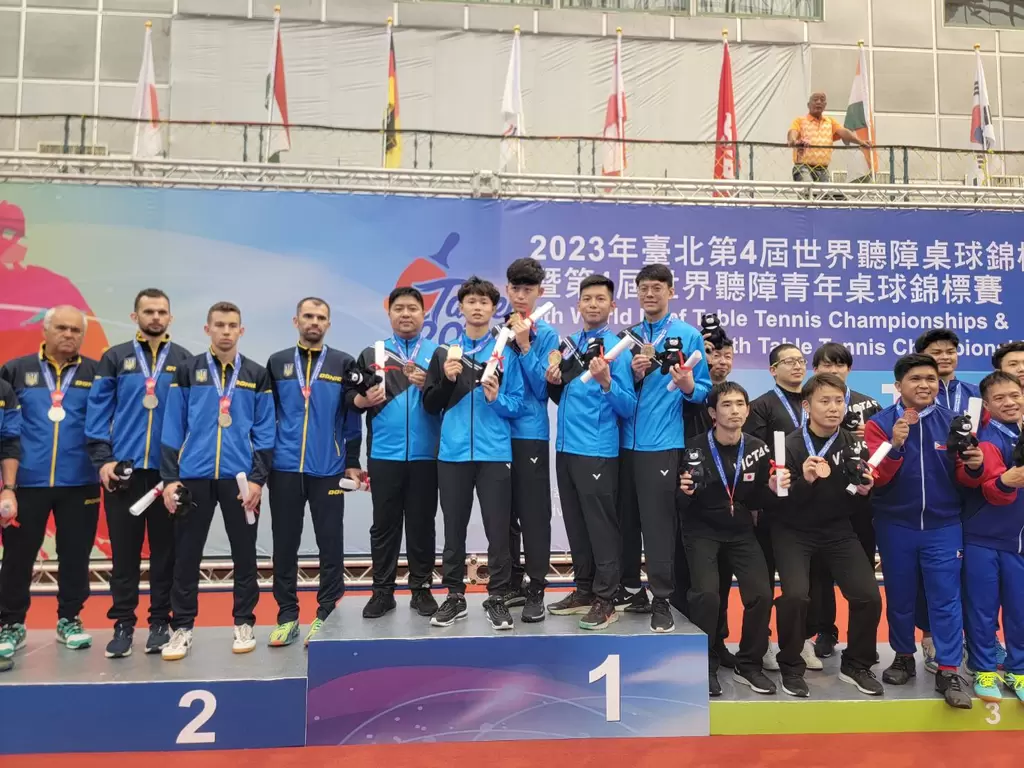我國聽障桌球代表隊(中)榮獲世錦賽男團金牌。體育署提供