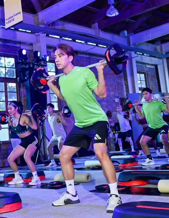 adidas形象大使坤達參與adidas training academy 鍛鍊不斷訓練營體驗活動，熱血燃燒正能量。官方提供